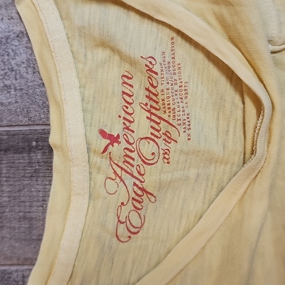 American Eagle brand TSHIRT - Picture 7 of 8